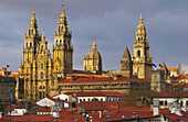The old city with westside view of Cathedral, Catedral de Santiago de Compostela, Santiago de Compostela, Galicia, Spain