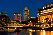 Stadtansicht bei Nacht, Singapore River, Singapur