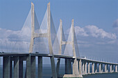 Vasco da Gama Brücke, Tajo, Lissabon, Portugal