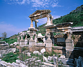 Trajan s Fountain, ruins of Ephesus. Turkey