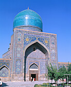 Tilla Kari medressa (Muslim school) at the Registan. Samarkand. Uzbekistan