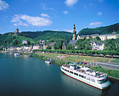 Cochem and Moselle River, Reichsburg castle in background. Germany