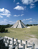 The Castle. Chichén Itzá, Mexico