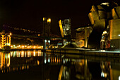 Guggenheim-Museum bei Nacht, Bilbao, Spanien