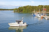 Day tour cruise into the Turku archipelago from Turku to Nauvo. Finland