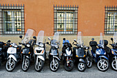  Bike, Bikes, Car park, Car parks, Cities, City, Color, Colored, Colorful, Colors, Colour, Coloured, Colourful, Colours, Cycle, Cycles, Daytime, Exterior, Lined up, Lined-up, Lining up, Lining-up, Many, Motorbike, Motorbikes, Motorcycle, Motorcycles, Nobo