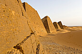 Meroe, city of ancient Cush (Kush) on the East Bank of the Nile: Meroe necropolis has more than 200 pyramids, the meroitic civilization followed Napata era starting from 270 BC. Upper Nubia, Blue Nile state, Sudan