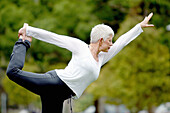 rs, 50-60 years, Ability, Adult, Adults, Agile, Agility, Calisthenics, Callisthenics, Caucasian, Caucasians, Closed eyes, Color, Colour, Concentrate, Concentrating, Concentration, Contemporary, Daytim