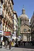 Alfonso I Street and basilica of Nuestra Señora del Pilar, Zaragoza. Aragón, Spain