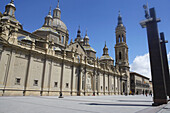 Basilika und Platz von Nuestra Señora del Pilar, Zaragoza. Aragón, Spanien