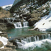 Araza River. Gradas de Soaso. Parque Nacional de Ordesa. Pyrenees. Huesca. Spain.