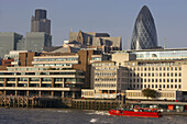 Bürogebäude, Hauptsitz der Swiss Re von Architekt Norman Foster, Themse, London. England, Vereinigtes Königreich