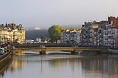 Early morning in Bayonne at the river Nive, dept Pyrénées-Atlantiques, Cote des Basques, France, Europe