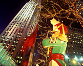 Christmas, Rockefeller center, Manhattan, New York, USA.