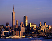 Empire State Building, Mid-town skyline, Manhattan, New York, USA