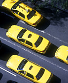 Taxi cabs, 5th Avenue, Midtown, Manhattan, New York, USA