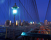 Brooklyn bridge, Downtown skyline, Manhattan, New York, USA