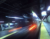 Metro north train platform, Grand central station, Manhattan, New York, USA