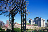 Arbor, Conservatory garden, Central Park, Manhattan, New York, USA