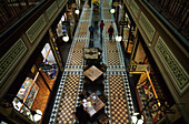 Die Geschäftszeilen der Adelaide Arcade im Zentrum Adelaides, Adelaide, Südaustralien, Australien