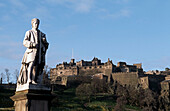 Allan Ramsay statue. West Princes Street Gardens. Edinburgh castle. Edinburgh. Scotland. UK.