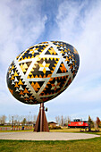 Ukrainian Pysanky, world s largest Ukrainian Easter egg. Vegreville. Alberta, Canada