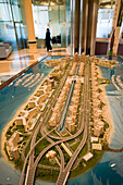 Dubai Nakheel office Modell des kuenstlichen Inselkprojektes  The Palm in Form einer Palme