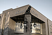 Zürich Boerse, Loewenskulptur