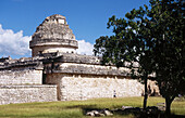 El Caracol (the Snail) observatory. Mayan ruins of Chichen Itza. Yucatan. Mexico