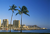Ala Moana Beach Park to Diamond Head. Honolulu. Oahu, Hawaii. USA