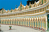 U Min Thonze Se Pagoda, with its 45 Bouddhas. Mandalay. Myanmar.