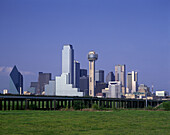Downtown skyline, Dallas, Texas, USA.