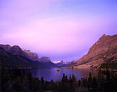 Scenic Saint Mary Lake, Glacier national park, Montana, USA.