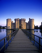 Wooden bridge over moat, Bodiam castle, Sussex, England, UK