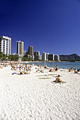 Waikiki & Diamond Head, Honolulu, Oahu, Hawaii, USA.