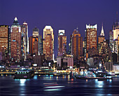 Mid-town skyline, Manhattan, New York, USA.