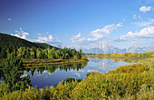 Snake river, Oxbow Bend and Mount Moran in autumn colour. Grand Teton NP. Wyoming. USA