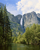 Yosemite Falls. Yosemite National Park. California. USA.