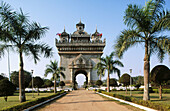 Patouxai Arch. Vientiane. Laos