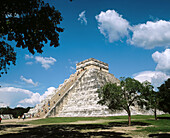 The Castle (Pyramid of Kukulcan), Chichén Itzá. Yucatán, Mexico
