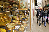 Souvenir shops on Strada Nuova, Venice. Veneto, Italy