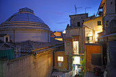 Häuser im Stadtteil Trastevere am Abend, Rom. Italien, Europa