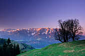 Wilder Kaiser range and Zahmer Kaiser range in alpenglow, Wandberg, Chiemgau Alps, Tyrol, Austria