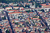 Luftaufnahme von Maxvorstadt mit Ludwigskirche und Ludwig Maximilians Universität, München, Bayern, Deutschland
