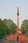 Der Friedensengel im Abendlicht, Prinzregentenstraße, München, Bayern, Deutschland
