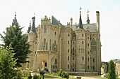 Bishop s Palace, designed by Antonio Gaudí. Astorga. Spain