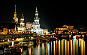 Blick auf Dresden bei Nacht, Deutschland, Dresden, Sachsen