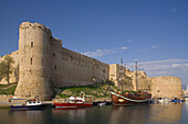 Kyrenia Hafen mit Burg von Kyrenia, Kyrenia, Girne, Nordzypern, Zypern