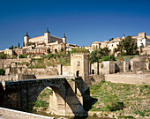 Alcantara bridge and alcazar, Toledo. Castilla-La Mancha, Spain