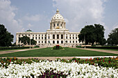 State Capitol building, Saint Paul. Minnesota, USA
